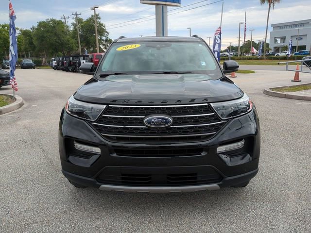 Certified 2023 Ford Explorer XLT w/ Equipment Group 202A RWD image 9