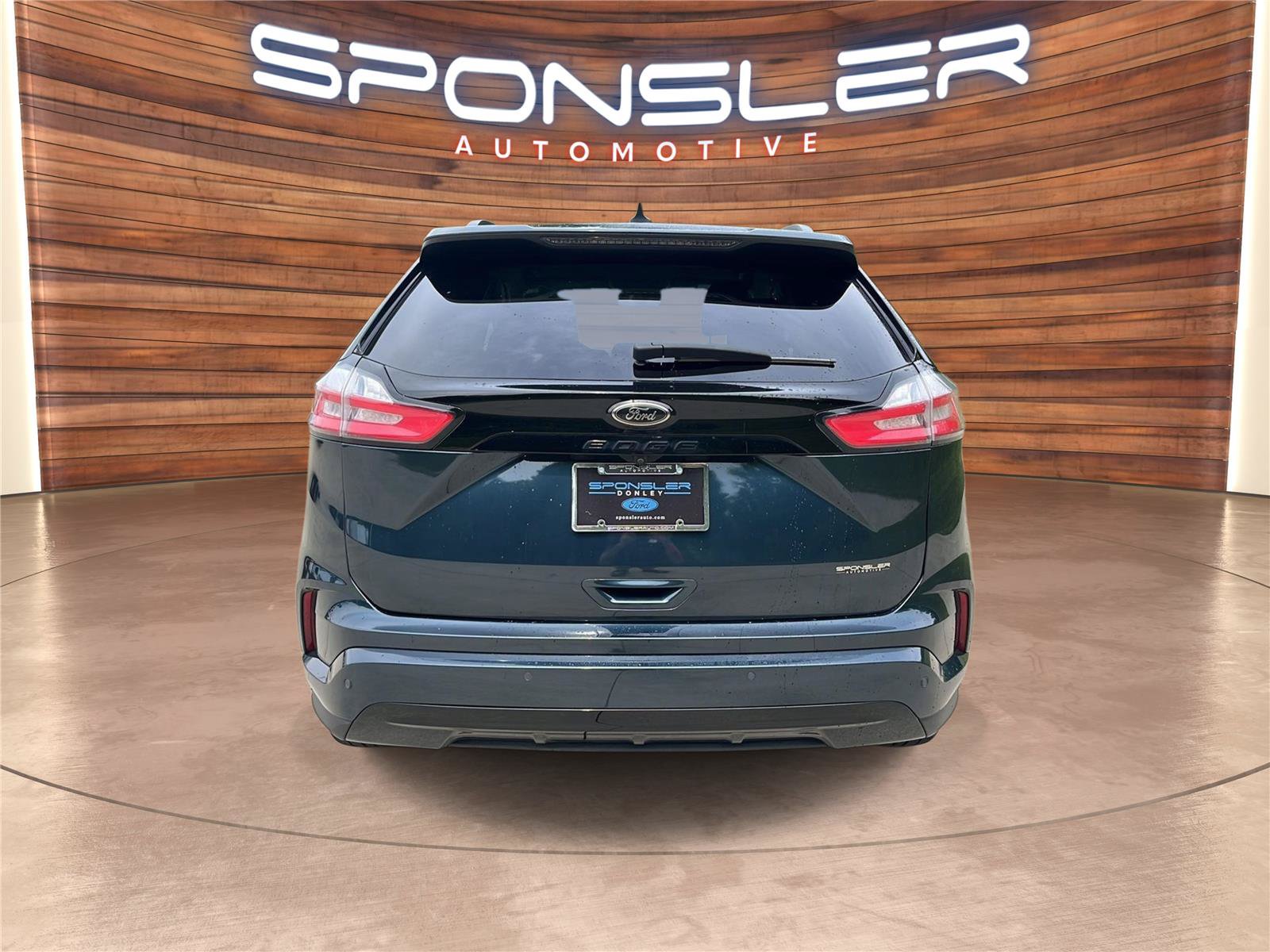 Certified 2024 Ford Edge SE w/ Black Appearance Package AWD/4WD image 7