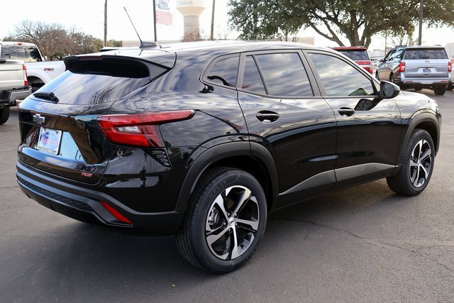 Used 2024 Chevrolet Trax RS image 12