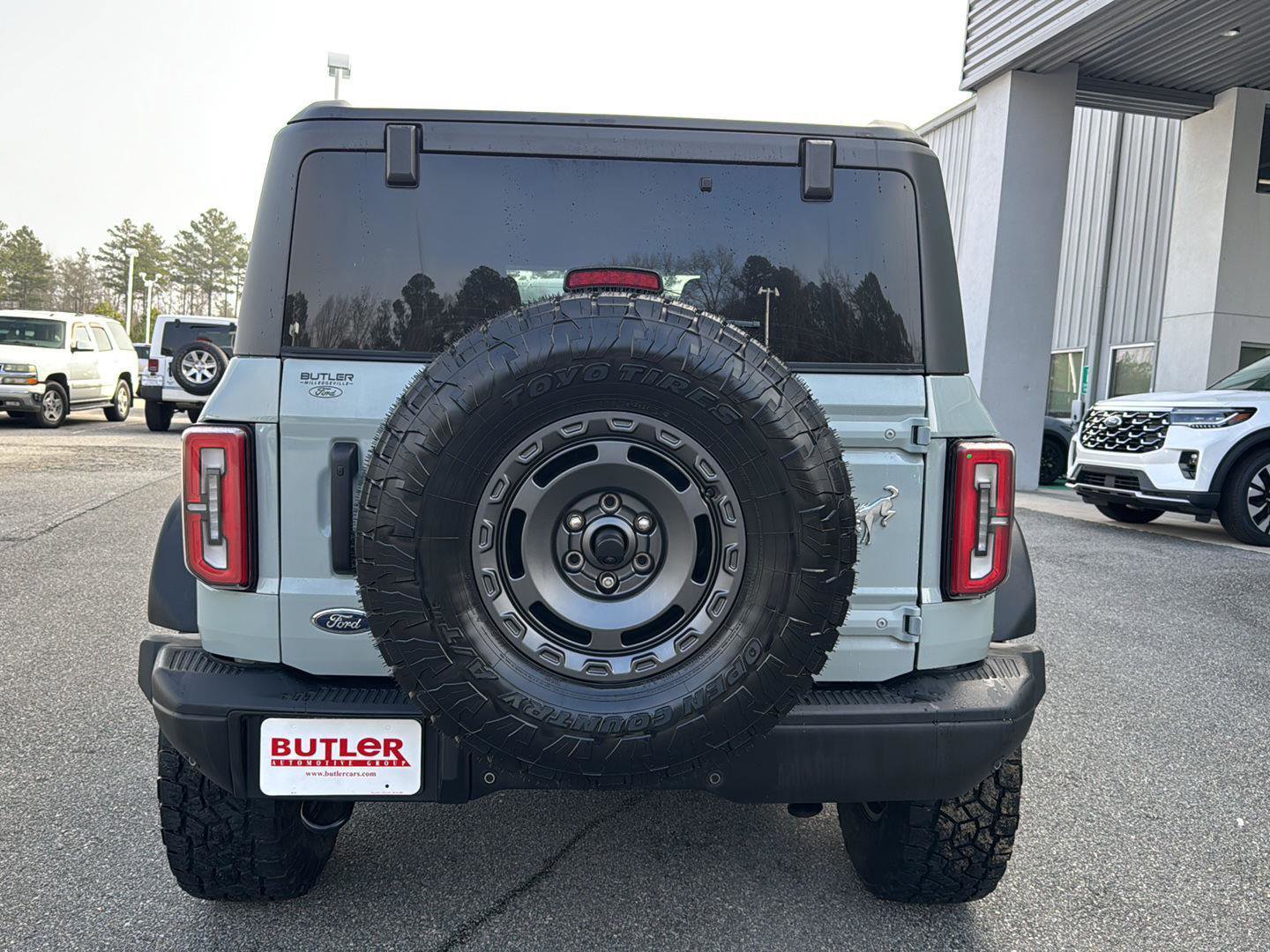 Certified 2023 Ford Bronco Everglades image 4