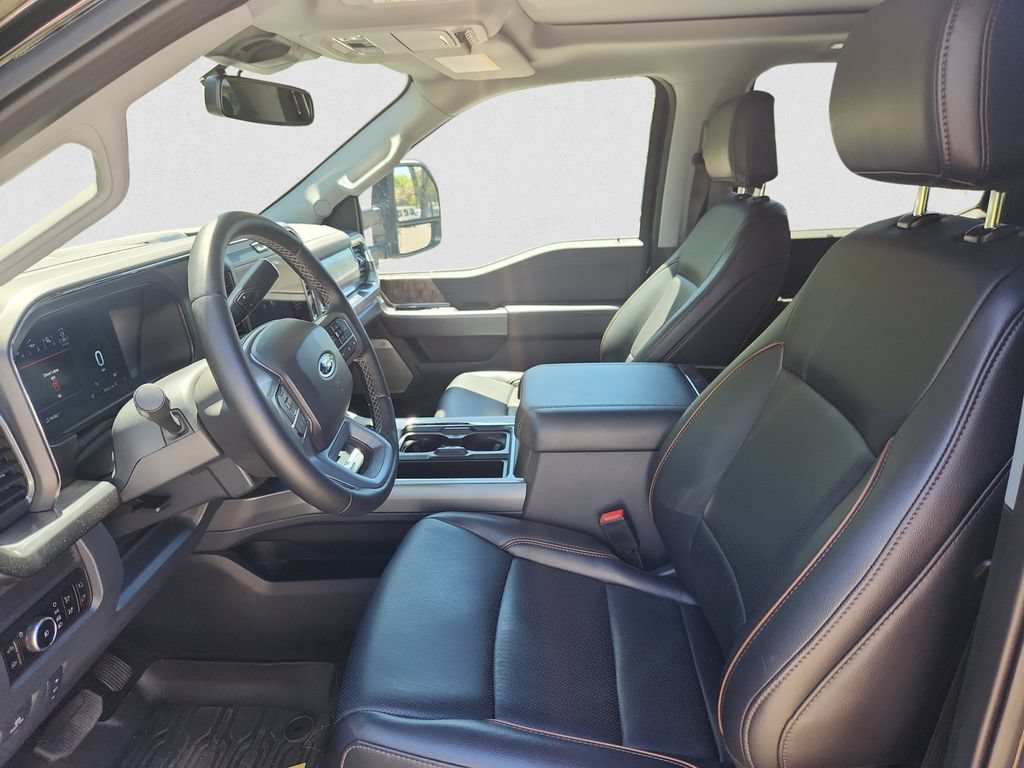 Certified 2025 Ford F350 Lariat w/ Black Appearance Package AWD/4WD image 9
