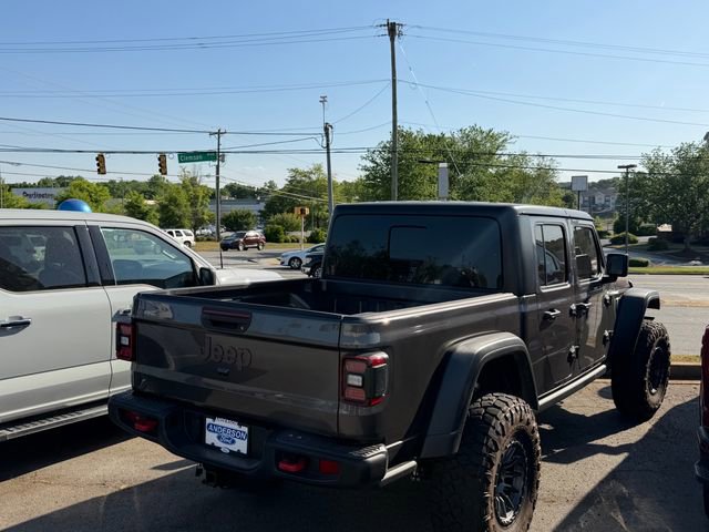 Used 2025 Jeep Gladiator Rubicon w/ Convenience Group AWD/4WD image 3