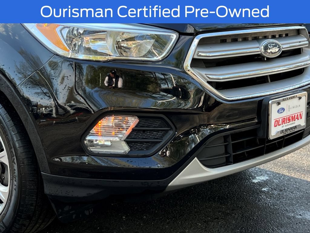 Certified 2019 Ford Escape SE FWD image 12