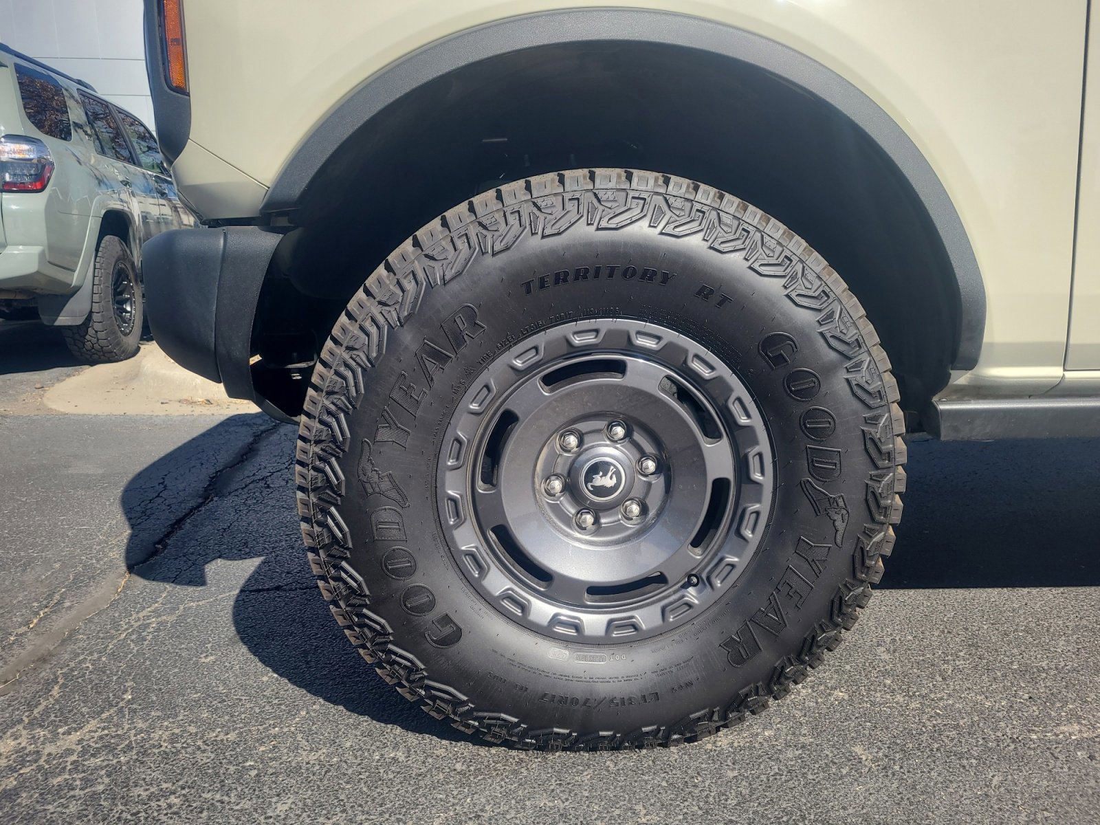 Certified 2025 Ford Bronco Badlands image 26