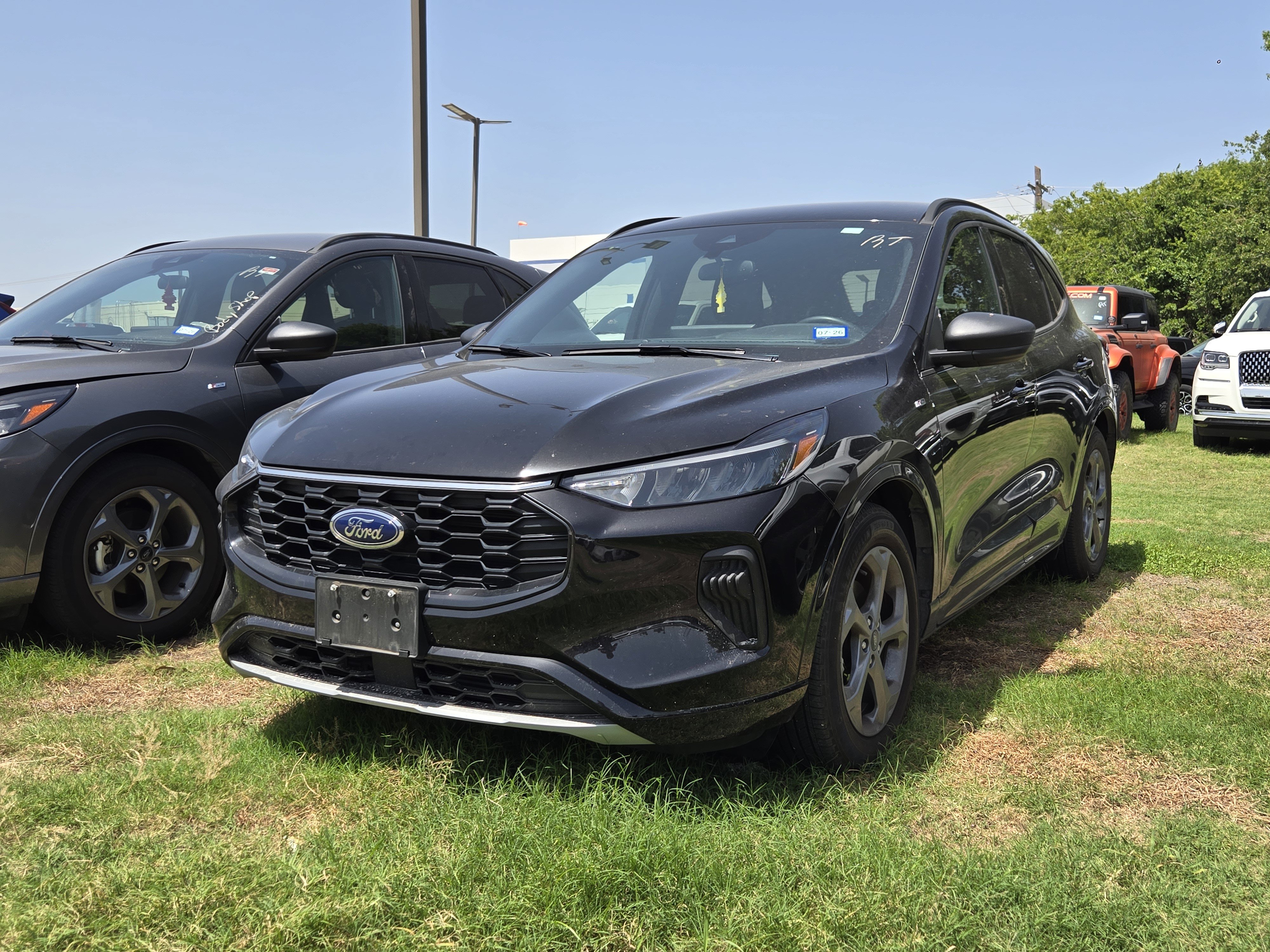 Certified 2023 Ford Escape ST-Line w/ Tech Pack #1 FWD image 3