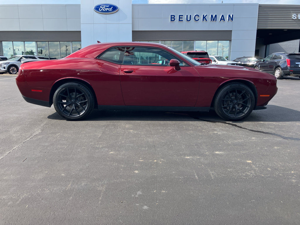 Used 2018 Dodge Challenger SXT Plus RWD image 8