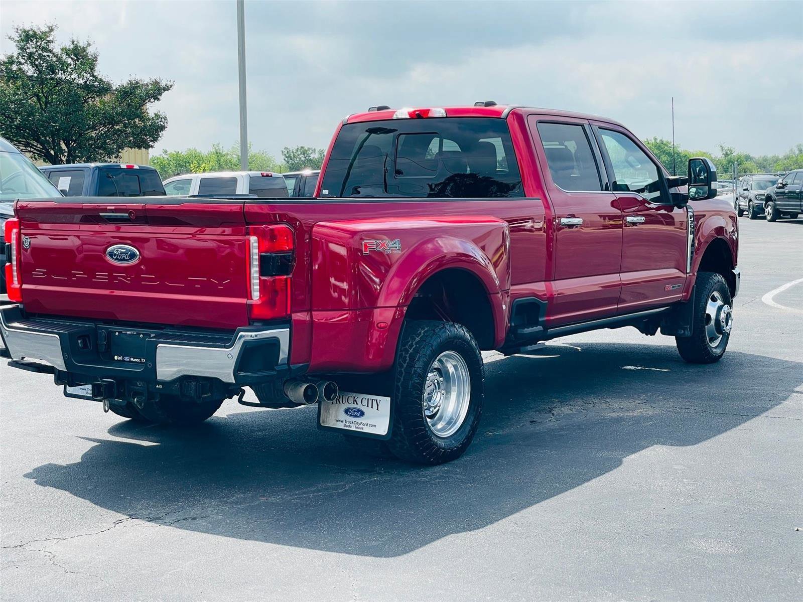 Certified 2024 Ford F350 Lariat w/ Lariat Ultimate Package AWD/4WD image 4