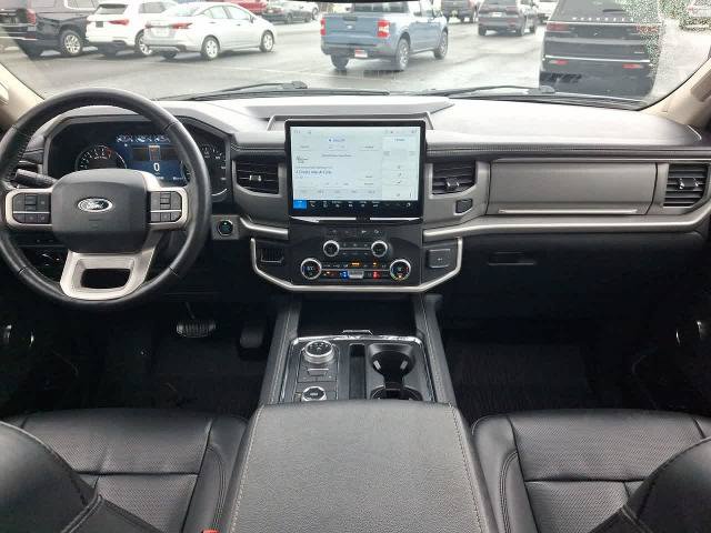 Certified 2024 Ford Expedition XLT AWD/4WD image 10