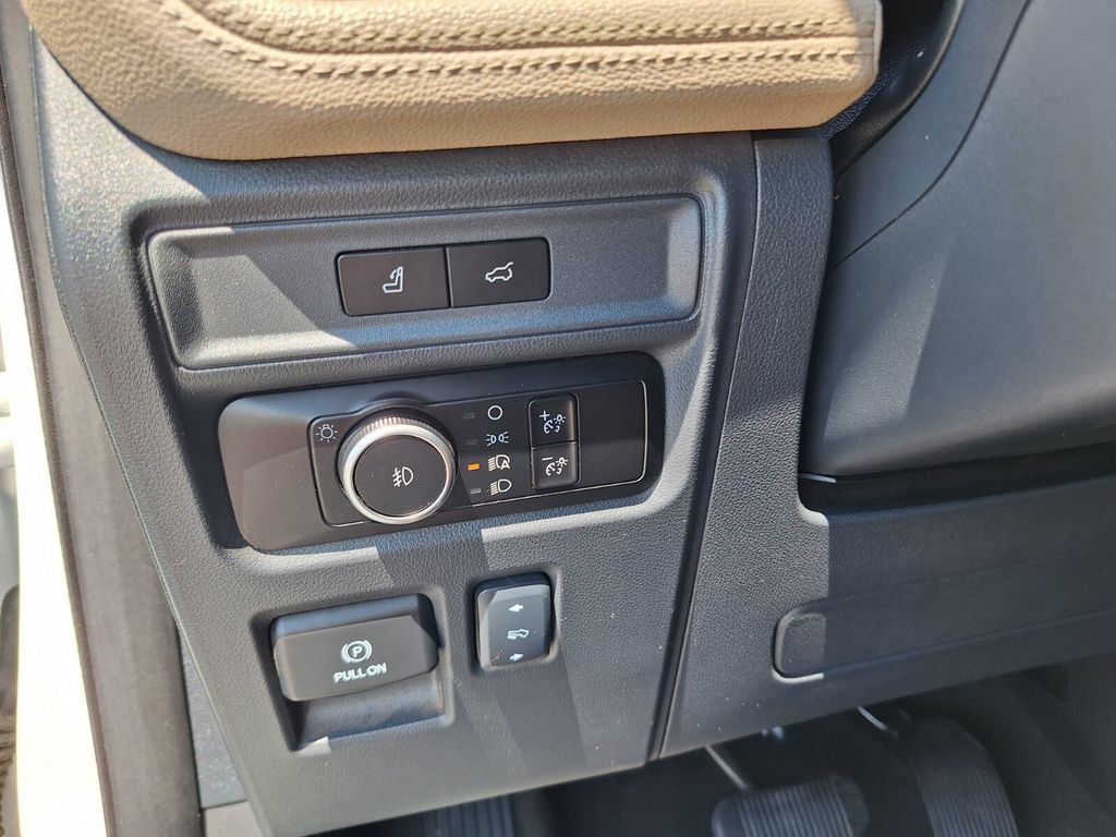 Certified 2024 Ford Expedition Max Limited RWD image 23
