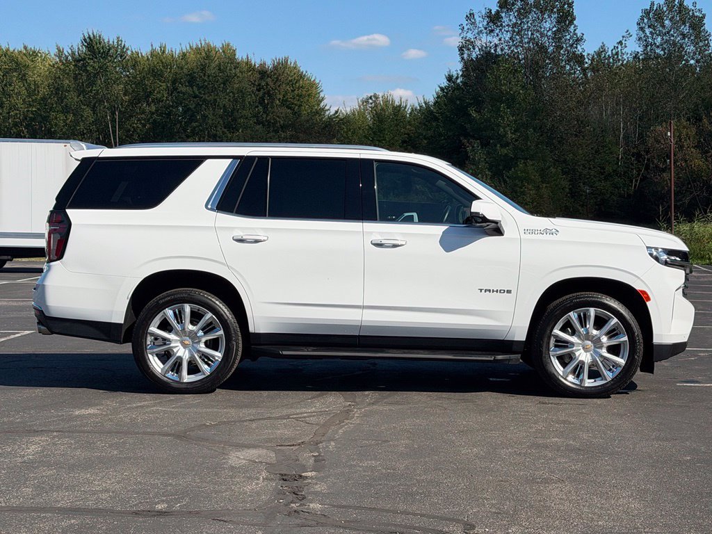 Used 2024 Chevrolet Tahoe High Country AWD/4WD image 7