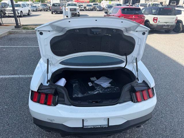 Certified 2026 Ford Mustang Coupe RWD image 9