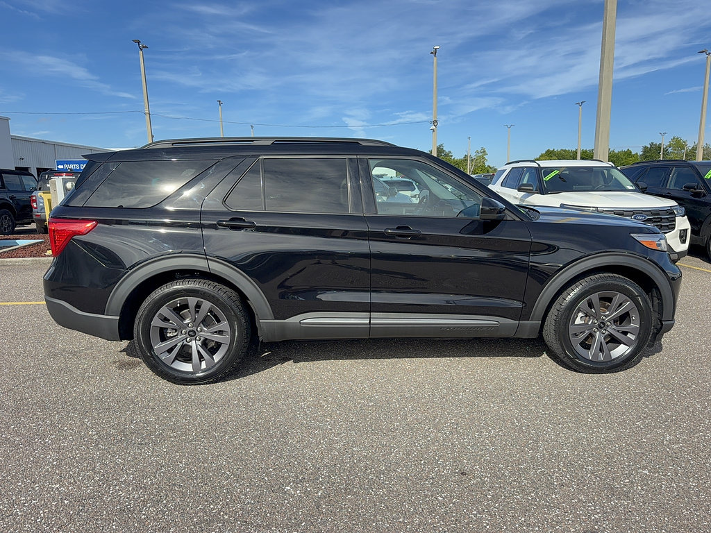 Certified 2024 Ford Explorer XLT w/ Equipment Group 202A RWD image 5