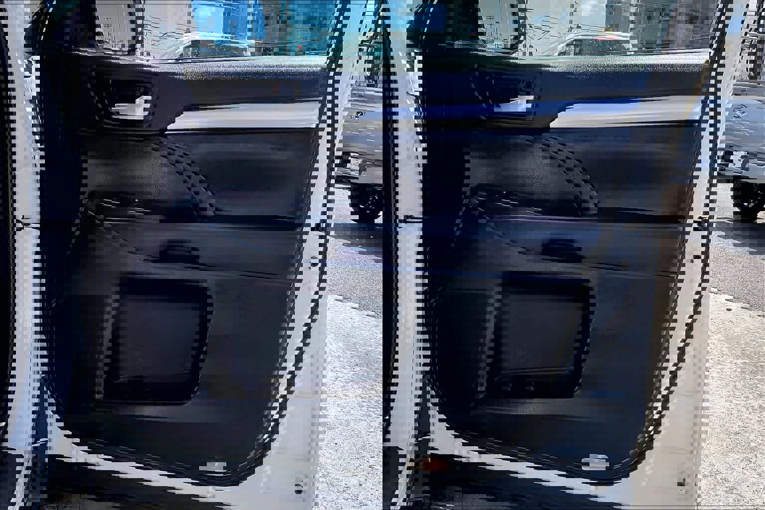 Used 2019 Toyota Highlander XLE FWD image 28