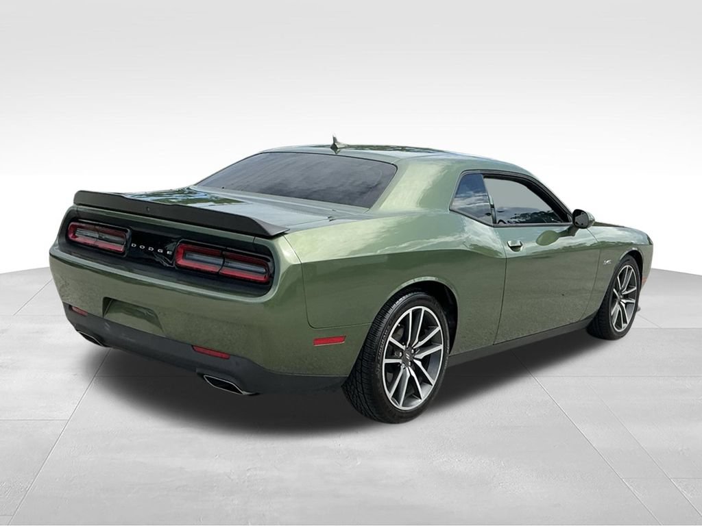 Used 2023 Dodge Challenger R/T RWD image 5