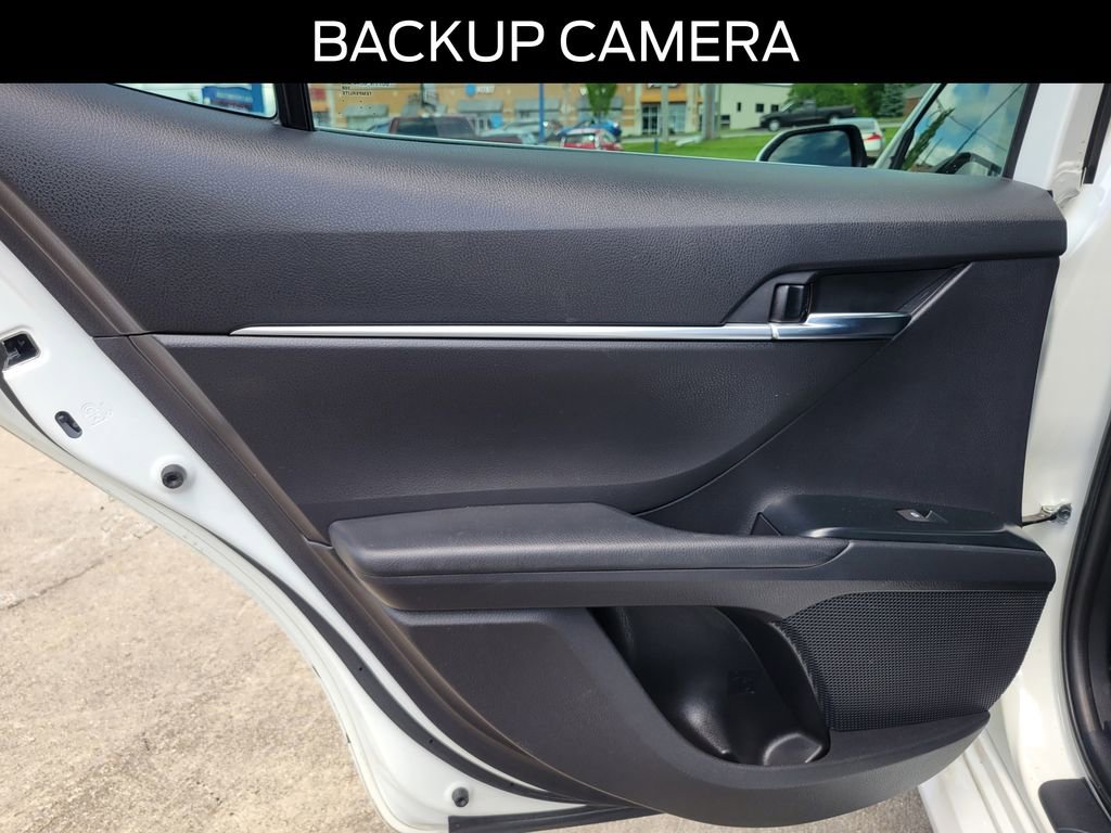 Used 2020 Toyota Camry LE FWD image 12