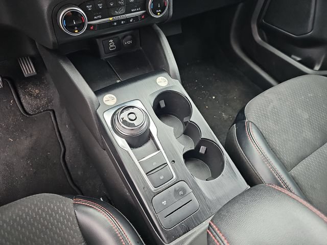 Certified 2025 Ford Escape ST-Line Select AWD/4WD image 28