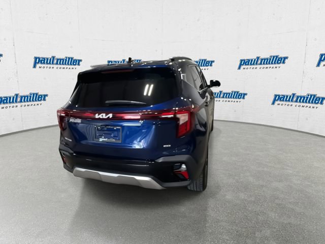 Used 2024 Kia Seltos EX AWD/4WD image 8