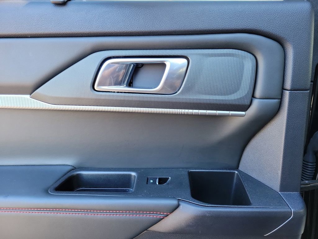 Certified 2025 Ford Explorer ST-Line w/ Premium Package image 14