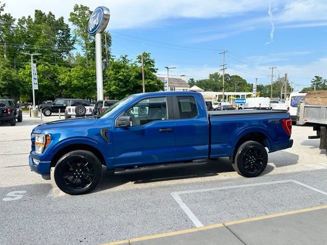 Certified 2022 Ford F150 XL w/ STX Black Appearance Package AWD/4WD image 9