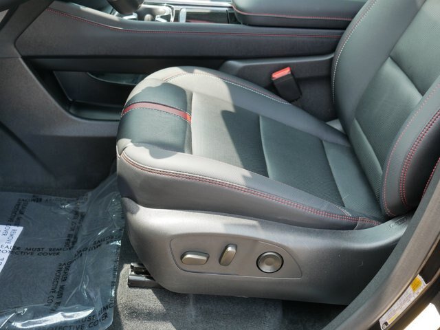 Used 2025 Chevrolet Traverse RS w/ LPO, Floor Liner Package AWD/4WD image 14