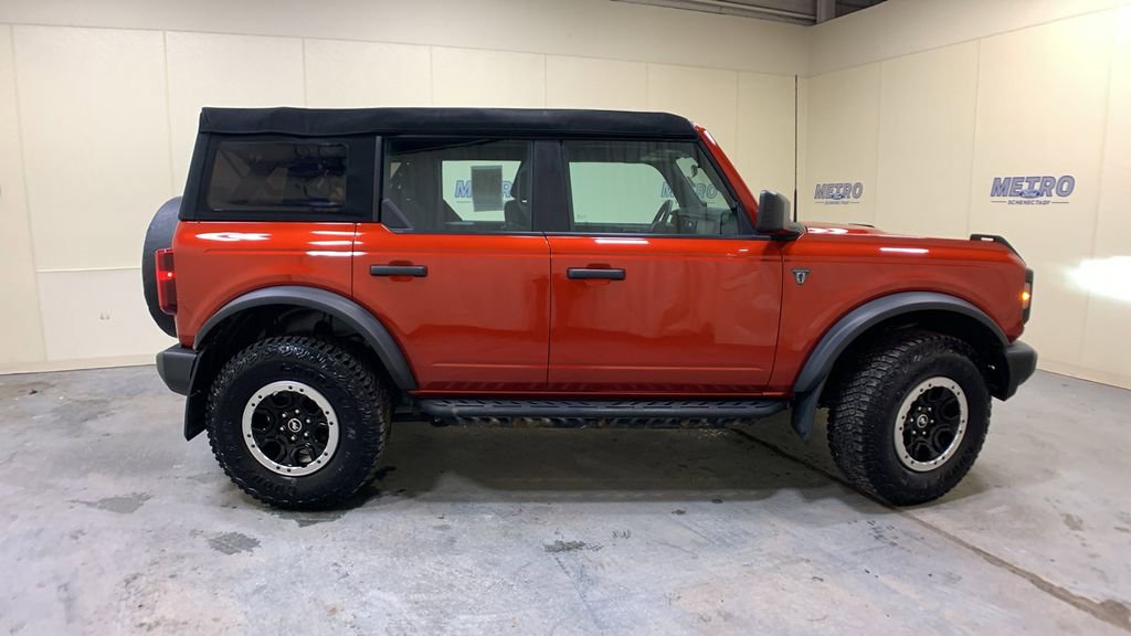 Certified 2023 Ford Bronco 4-Door w/ Sasquatch Package AWD/4WD image 2