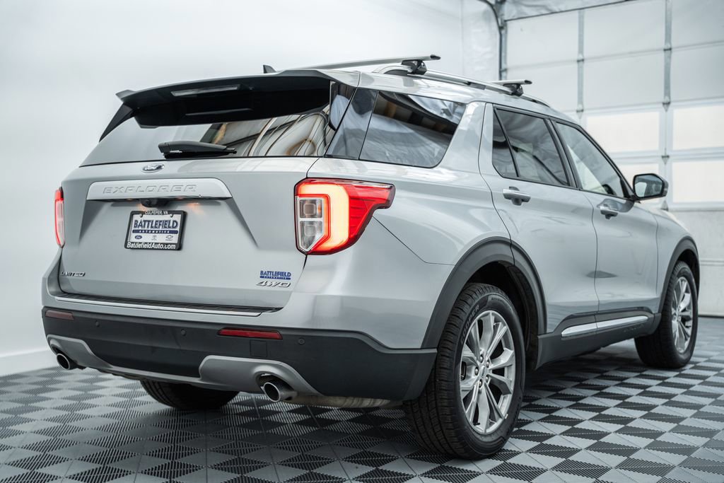 Certified 2021 Ford Explorer Limited w/ Equipment Group 301A AWD/4WD image 3