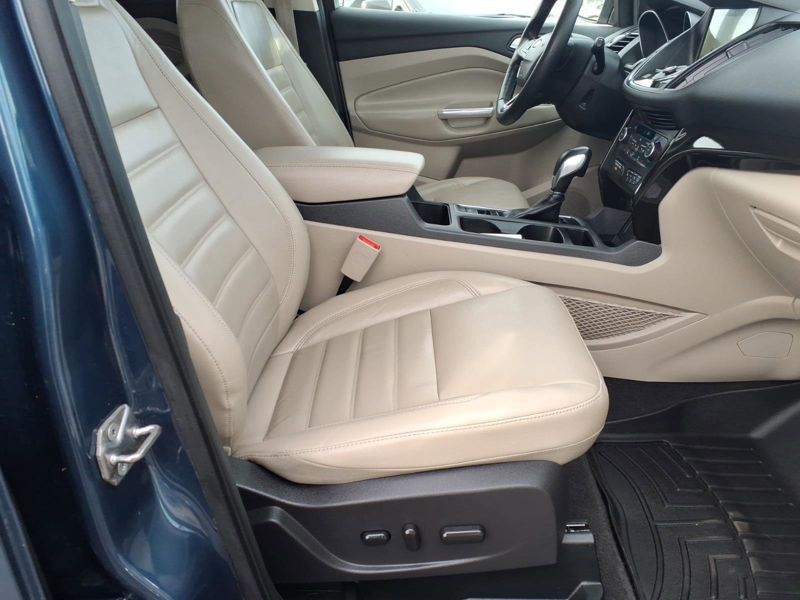 Certified 2018 Ford Escape Titanium w/ Ford Safe & Smart Package image 11