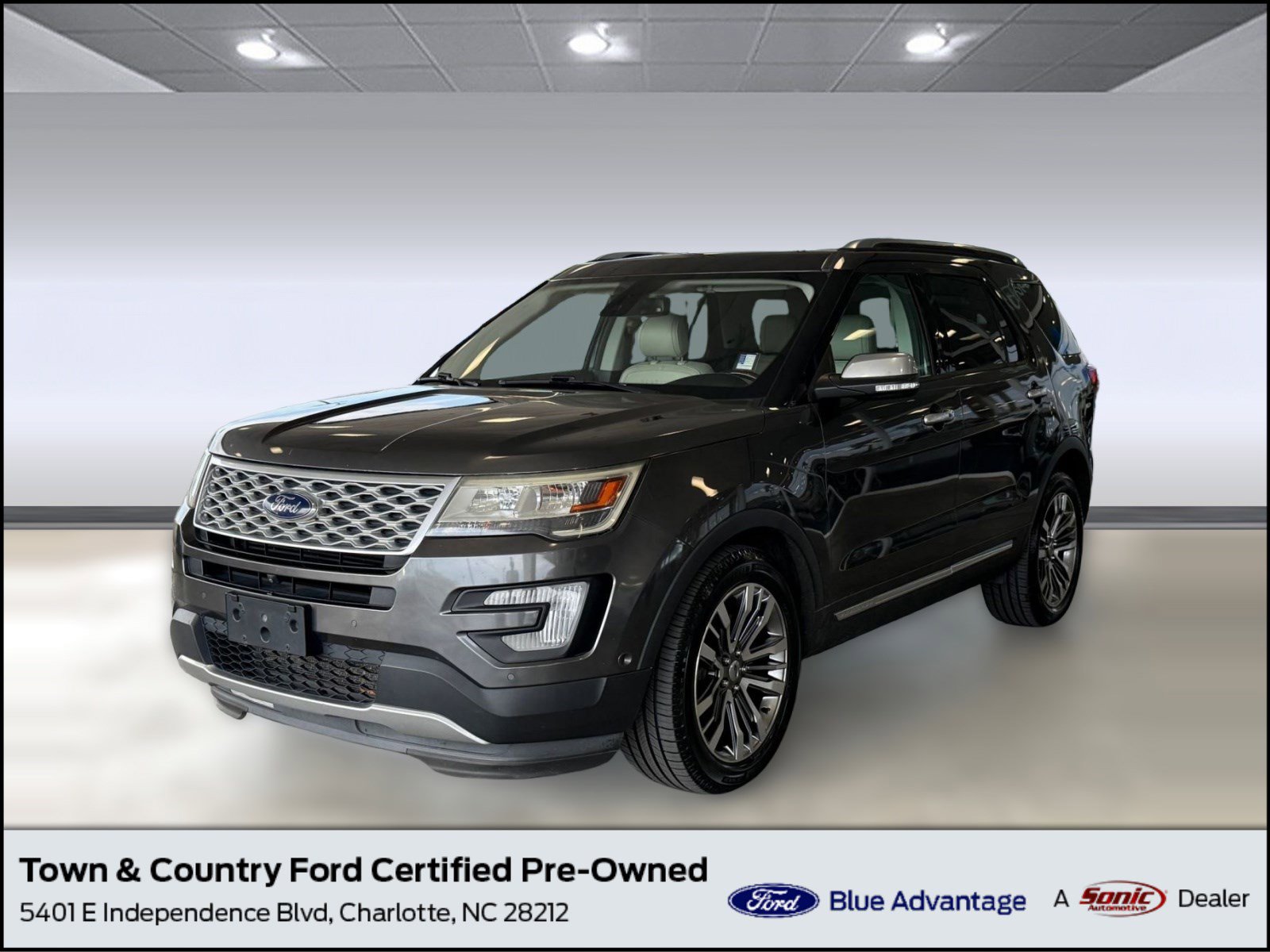 Certified 2017 Ford Explorer Platinum AWD/4WD image 1