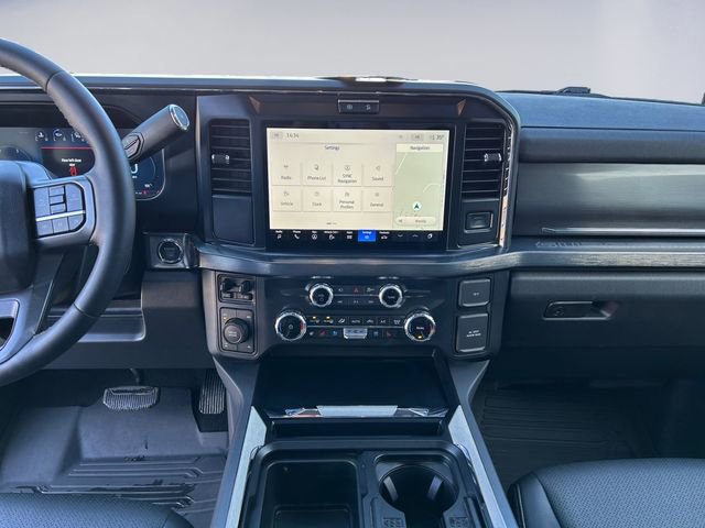 Certified 2025 Ford F350 Lariat w/ Black Appearance Package image 11