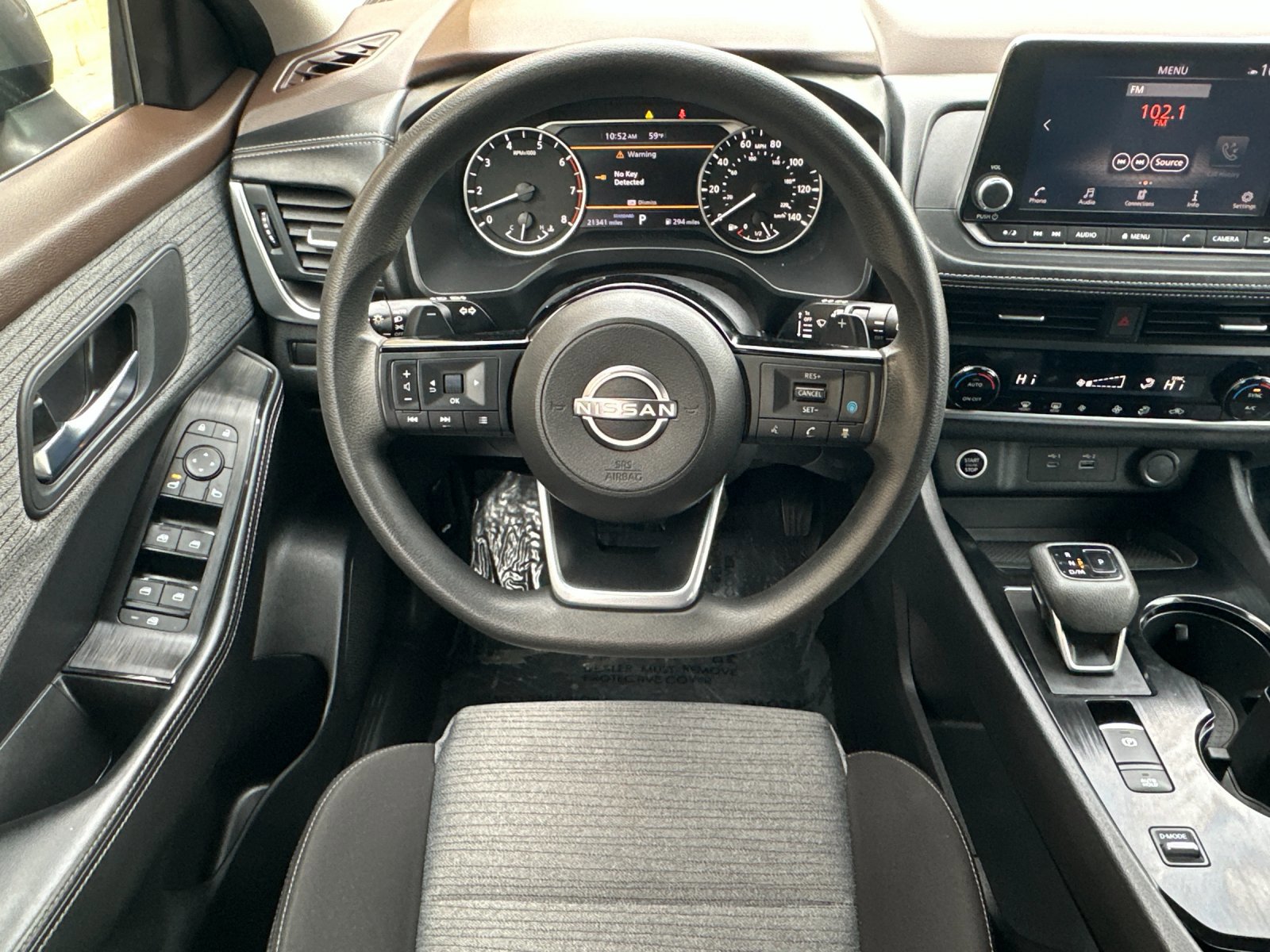 Used 2023 Nissan Rogue SV image 14