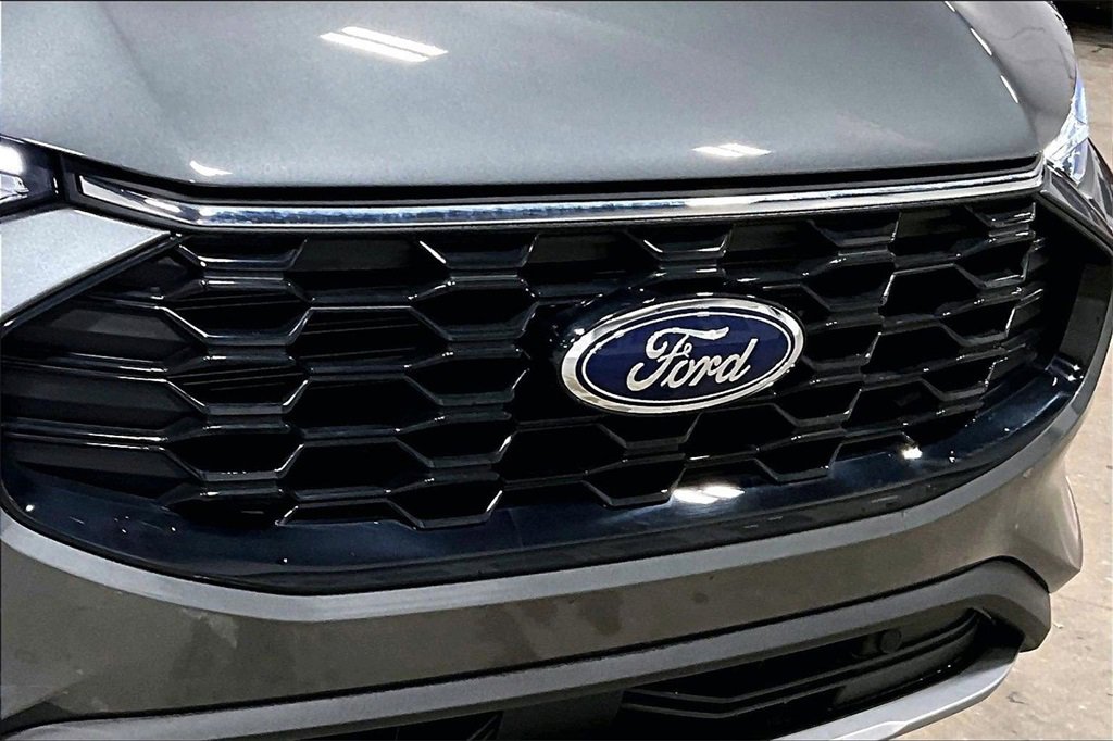 Certified 2025 Ford Escape ST-Line Select w/ Tech Pack #1 image 30