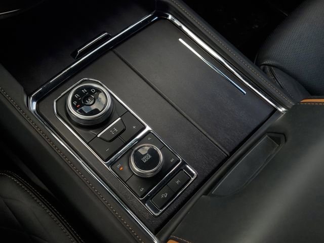 Certified 2024 Ford Expedition Max Platinum image 27