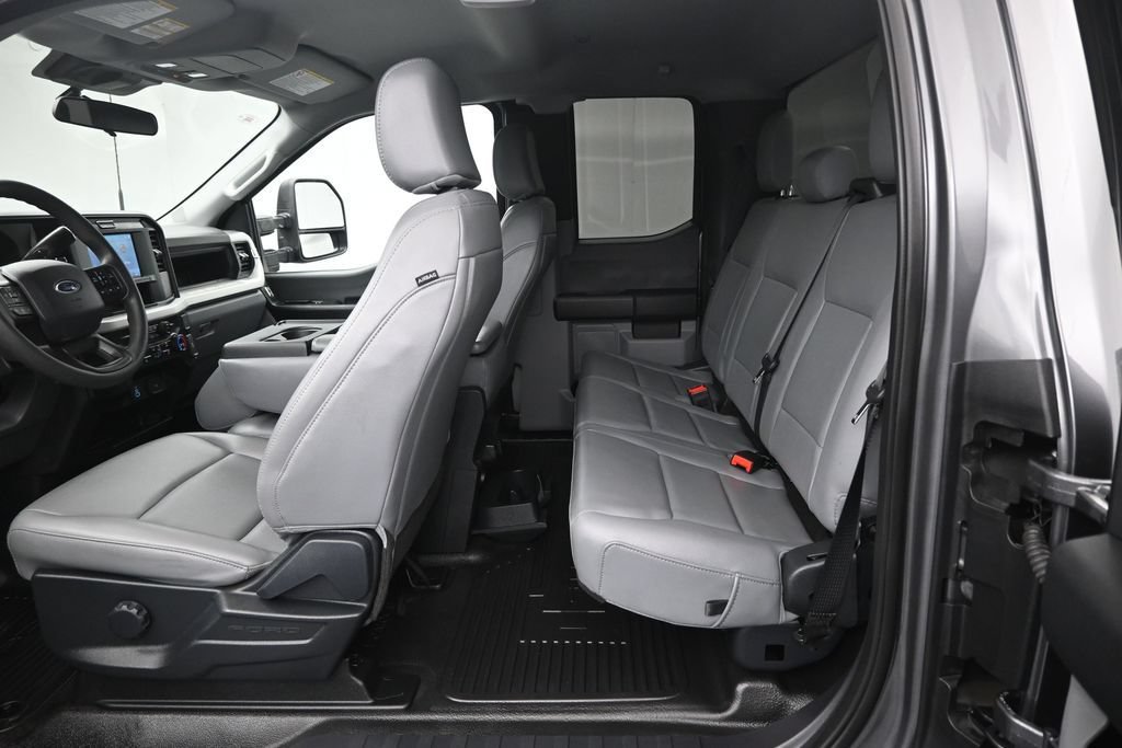Certified 2025 Ford F250 XL RWD image 17