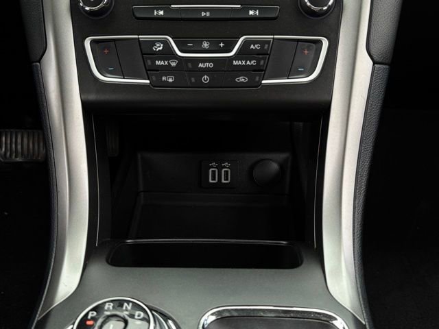 Certified 2020 Ford Fusion SE FWD image 23