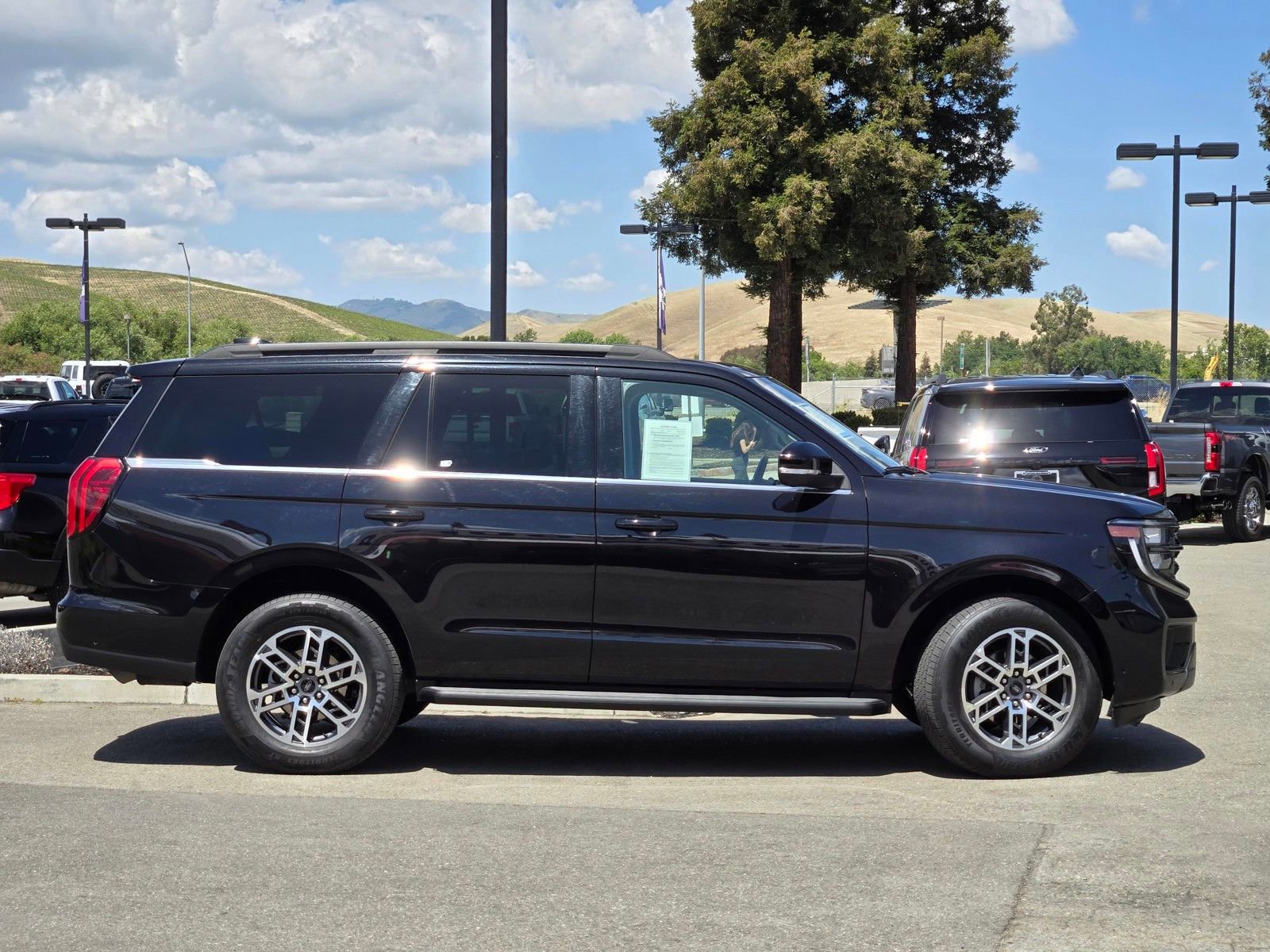 Certified 2025 Ford Expedition Active RWD image 3