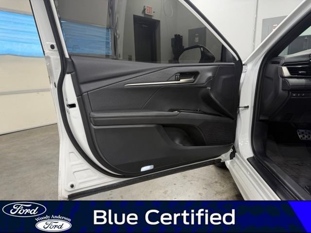 Used 2025 Toyota Camry XSE FWD image 22