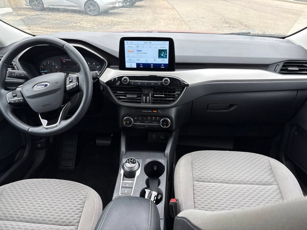 Certified 2022 Ford Escape SE w/ SE Sport Appearance Package AWD/4WD image 10