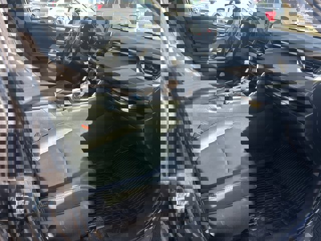 Used 2023 Toyota RAV4 XLE Premium image 16