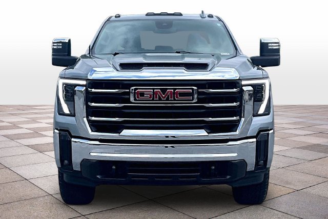 Used 2025 GMC Sierra 2500 SLT AWD/4WD image 3