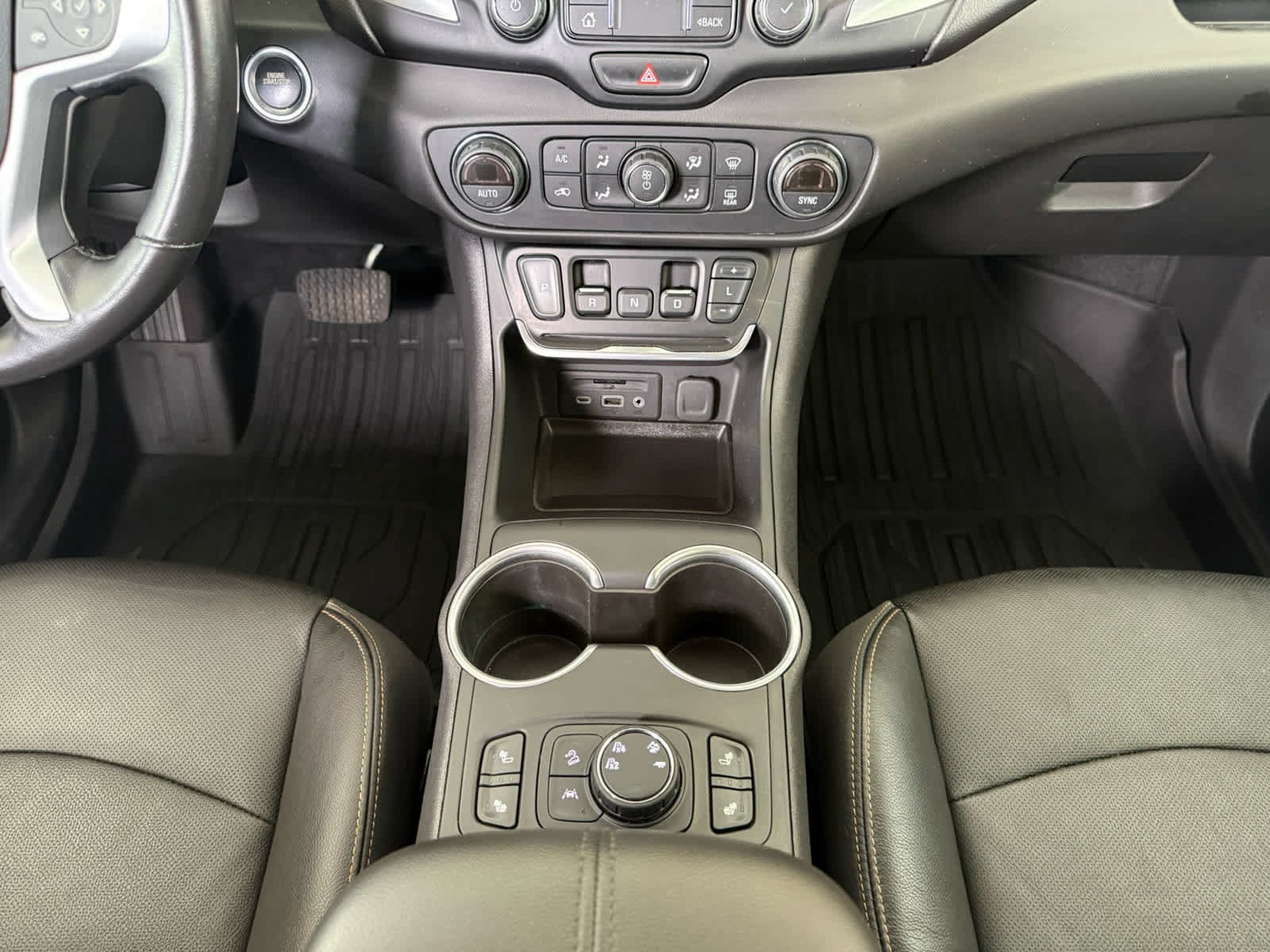 Used 2020 GMC Terrain SLT w/ Preferred Package AWD/4WD image 10