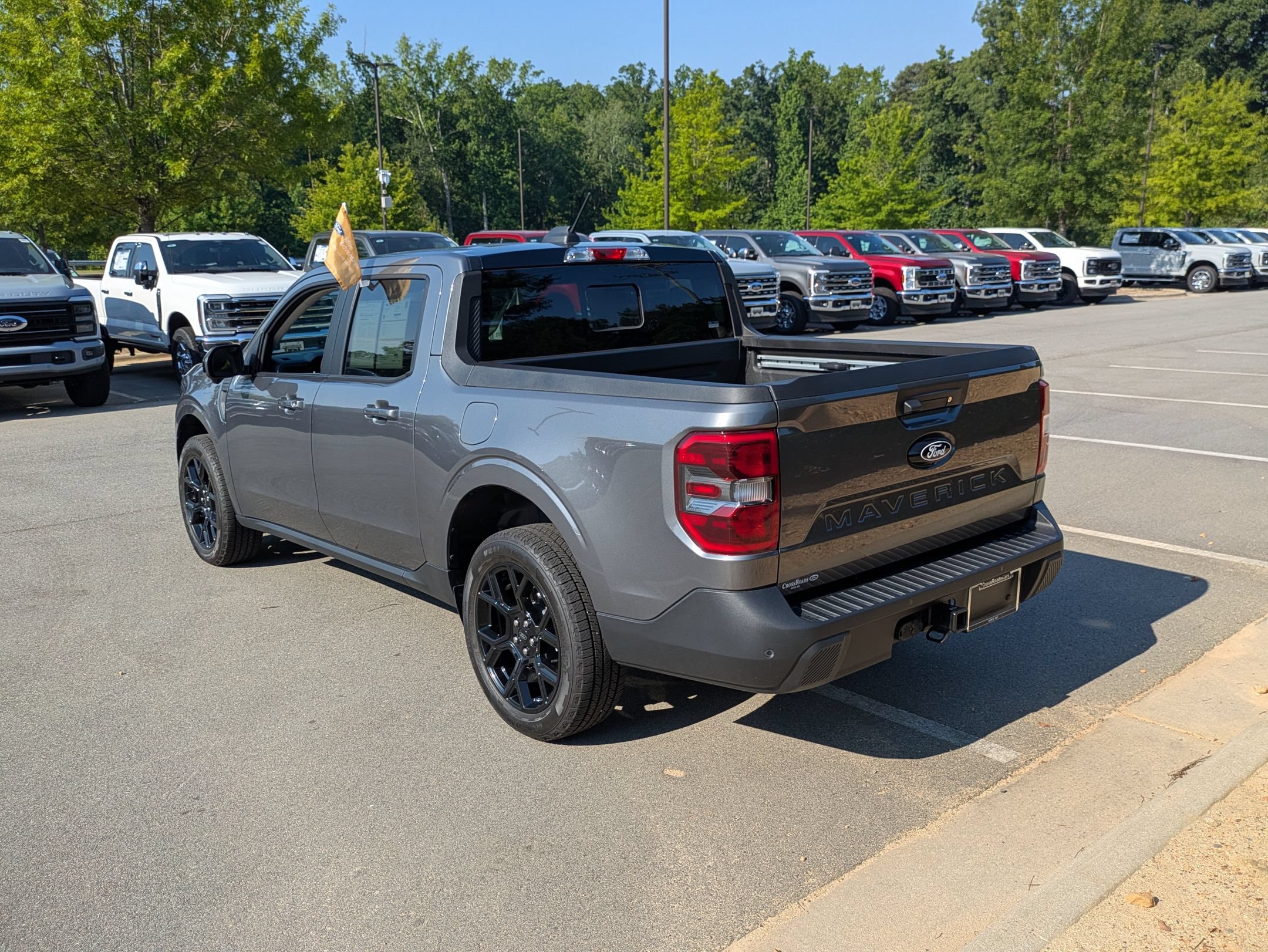 Certified 2025 Ford Maverick Lariat w/ Black Appearance Package AWD/4WD image 6
