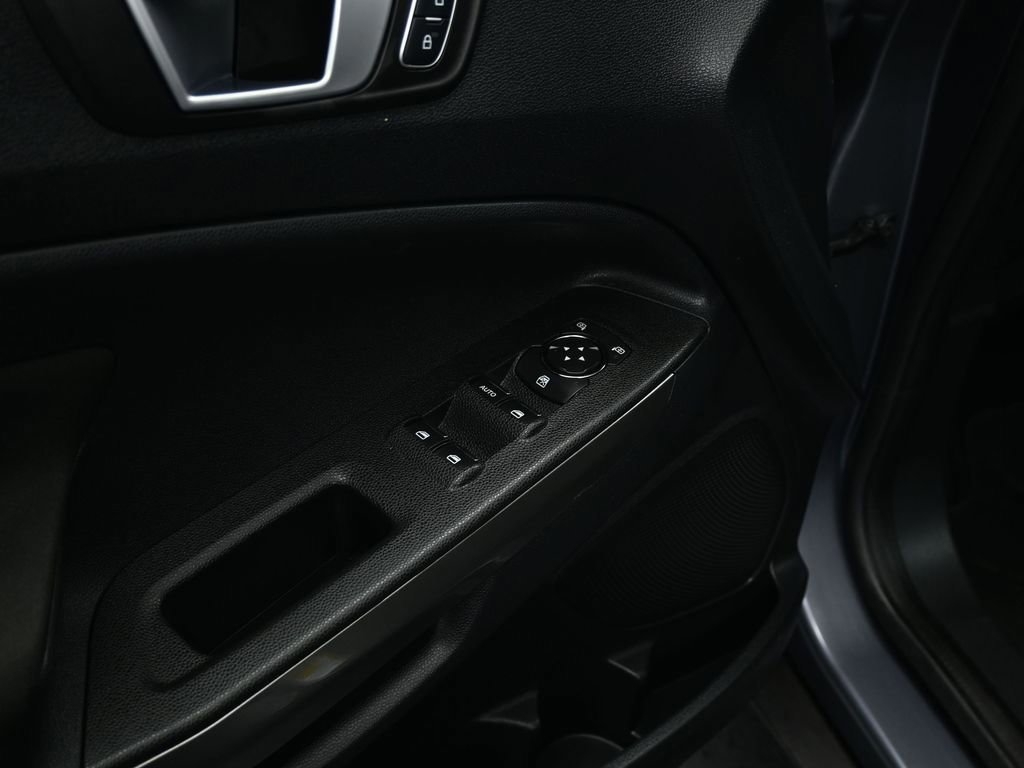 Certified 2018 Ford EcoSport SE w/ SE Convenience Package image 37