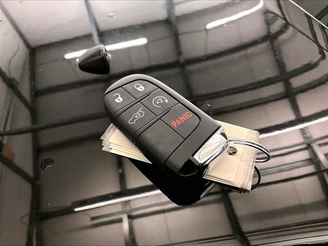 Used 2022 Jeep Compass Latitude w/ Convenience Group AWD/4WD image 9