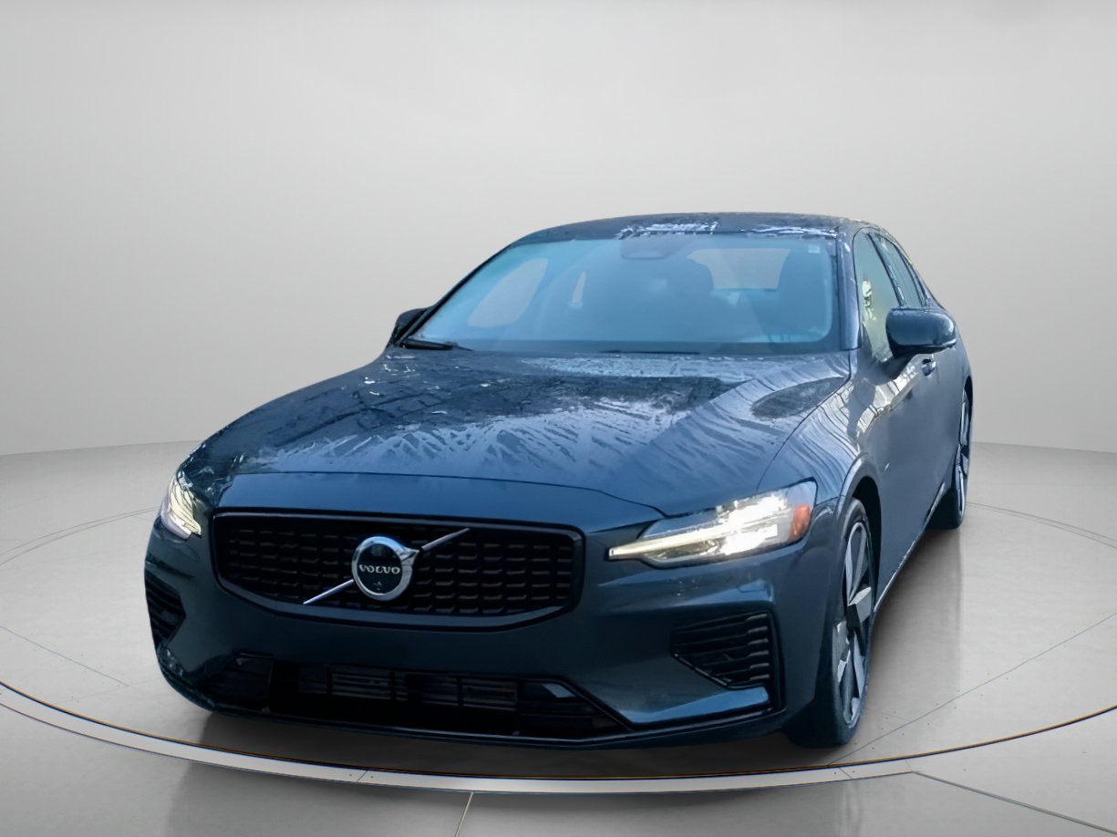 Used 2024 Volvo S60 T8 Ultimate AWD/4WD image 10