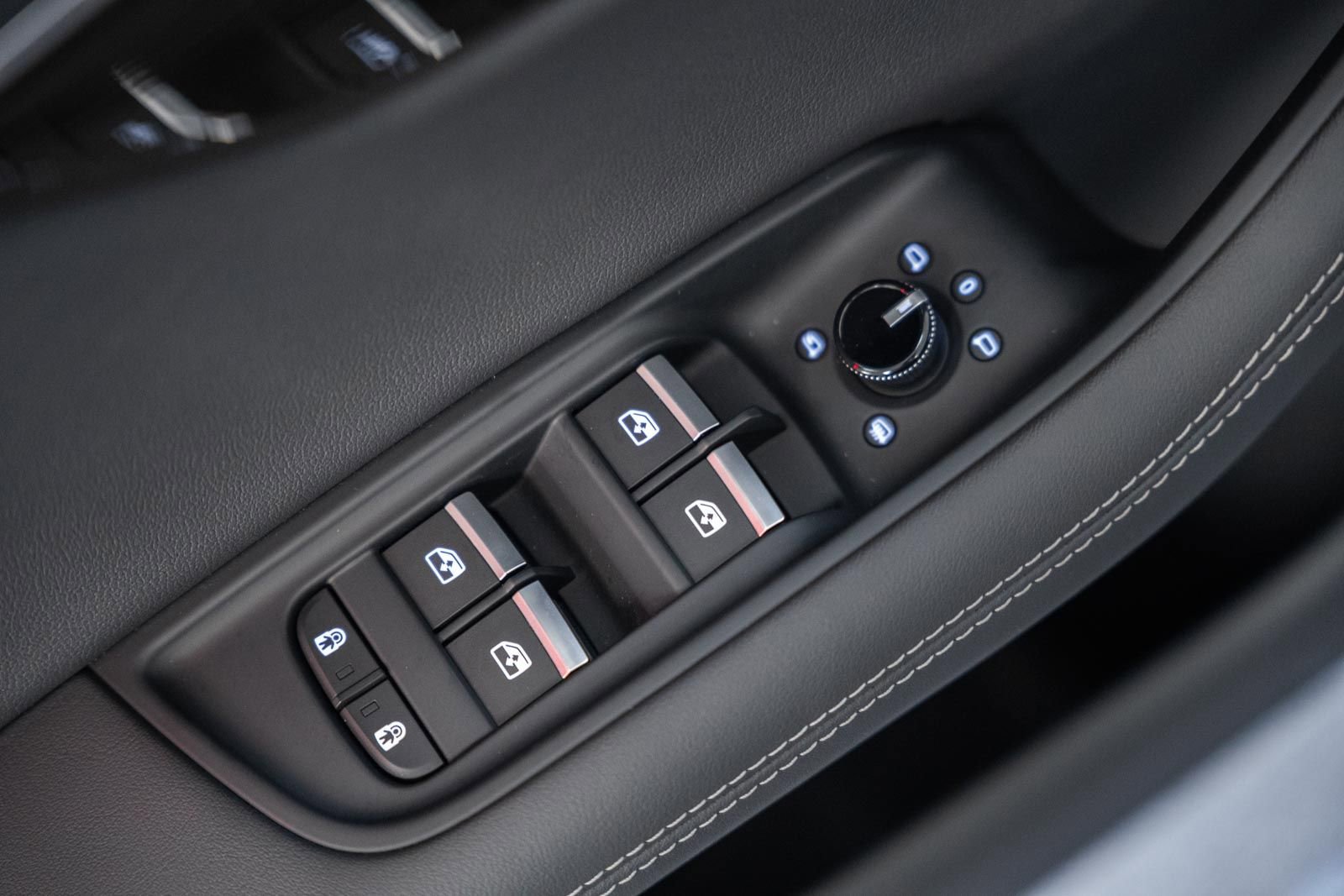Used 2025 Audi Q8 Premium Plus AWD/4WD image 44