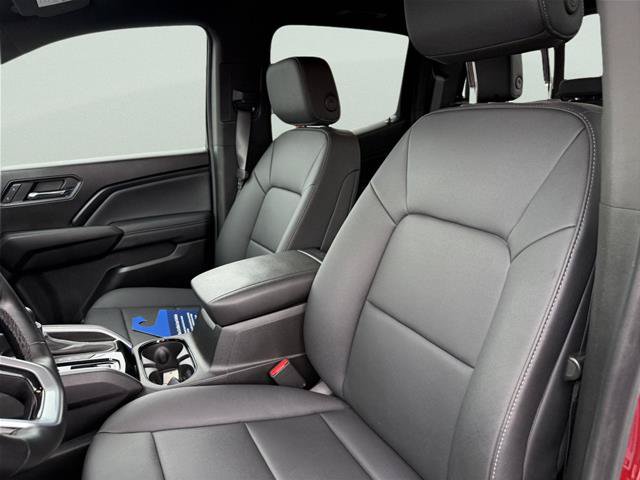 Used 2024 Chevrolet Colorado LT w/ LT Convenience Package III AWD/4WD image 9