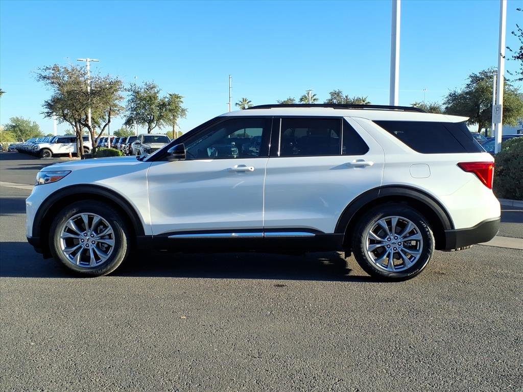 Certified 2022 Ford Explorer XLT w/ Equipment Group 202A image 6