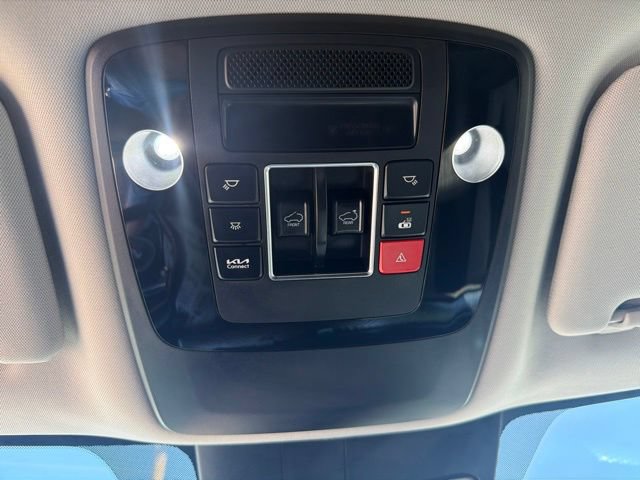 Used 2024 Kia Carnival SX Prestige FWD image 19