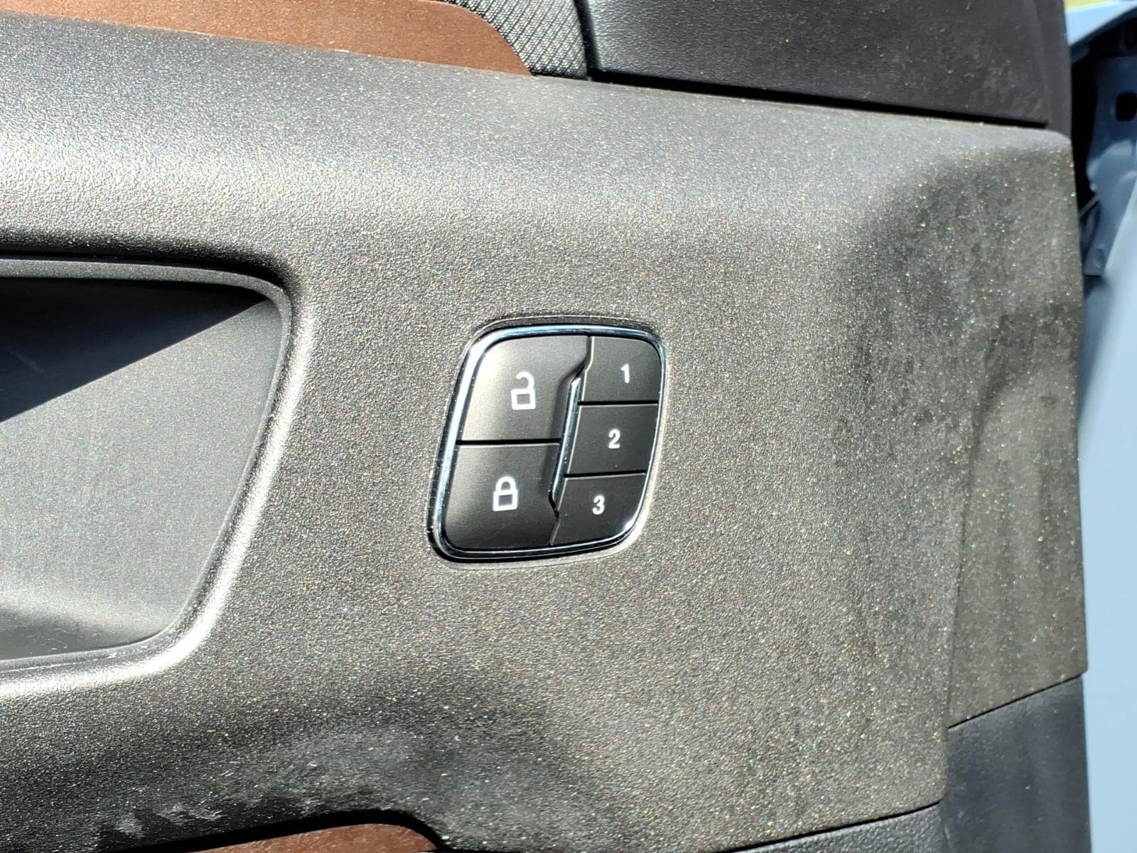 Certified 2025 Ford Bronco Sport Outer Banks w/ Outer Banks Tech Package+ AWD/4WD image 16