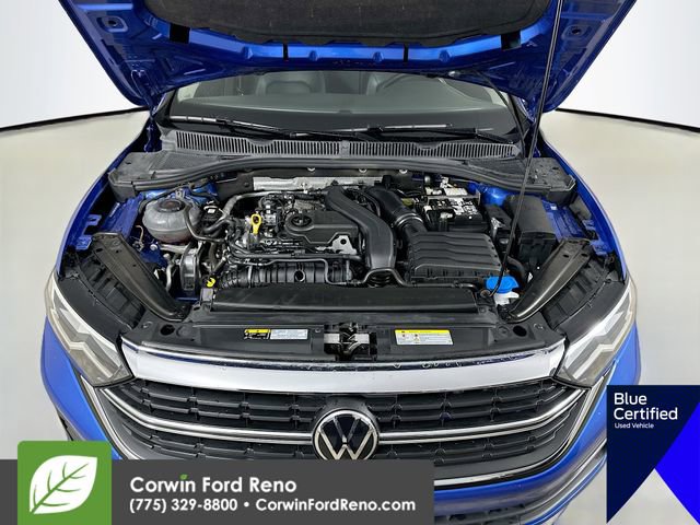 Used 2024 Volkswagen Jetta SE FWD image 31